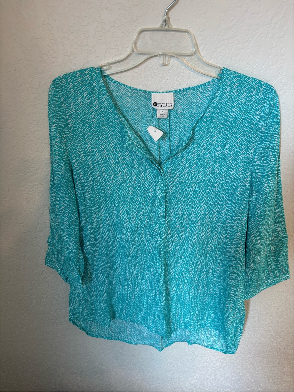 STYLUS Teal Micro-Pattern V-Neck Blouse